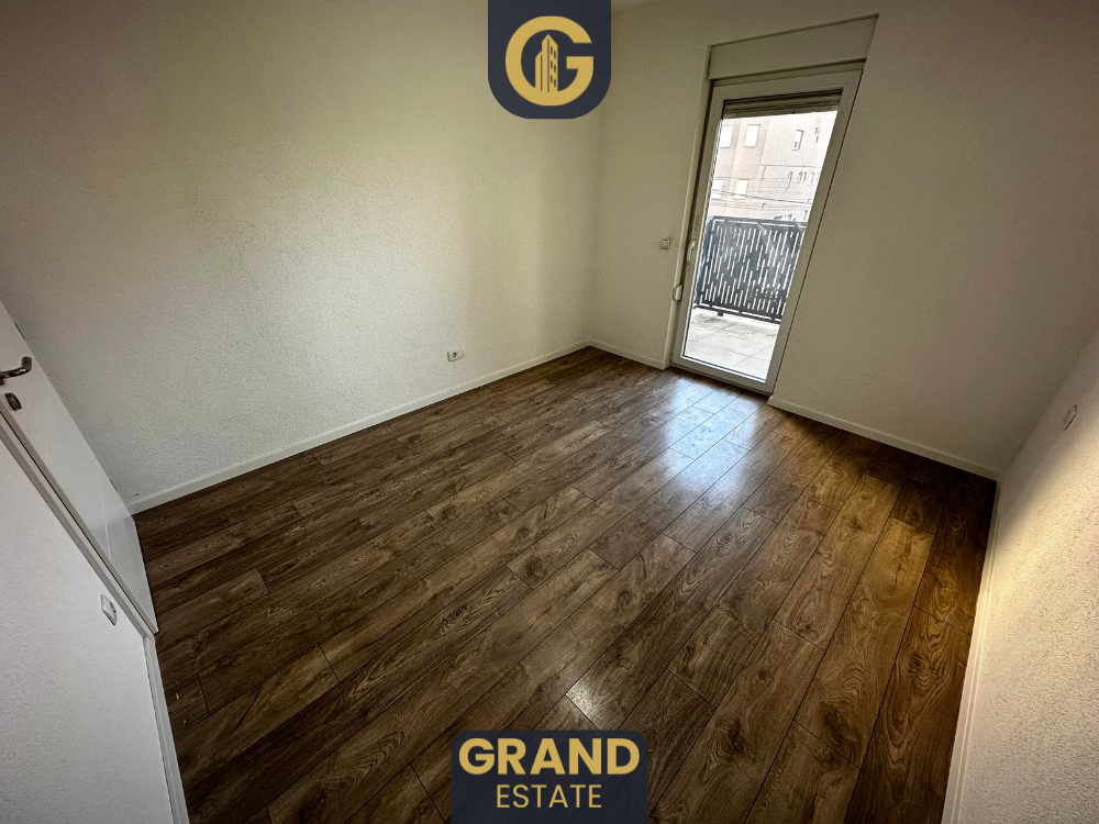 Appartamento/ufficio 94,35m² in affitto, piano 1, Ferizaj (6)