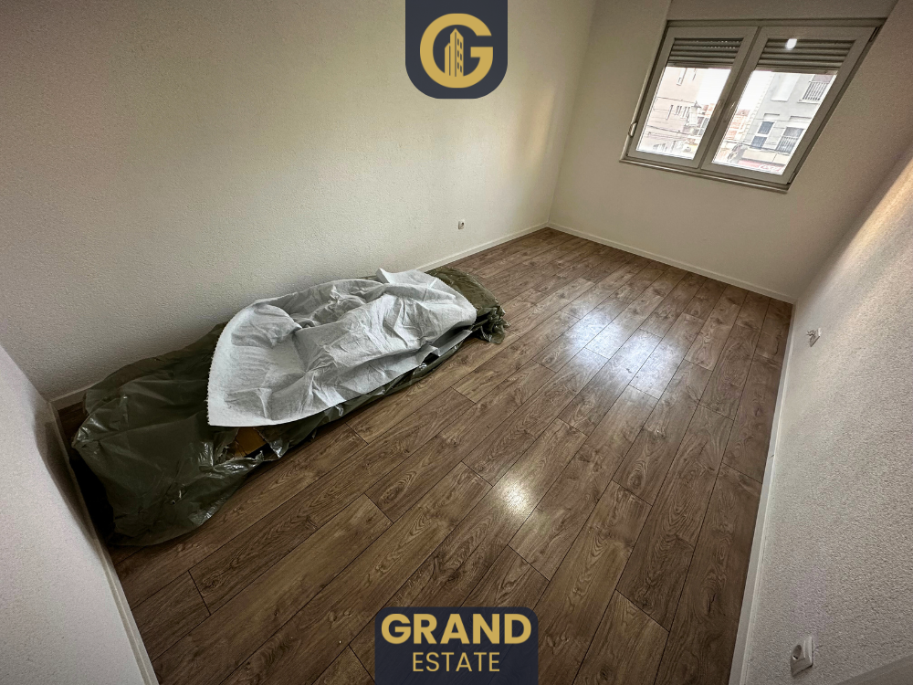 Appartamento/ufficio 94,35m² in affitto, piano 1, Ferizaj (7)