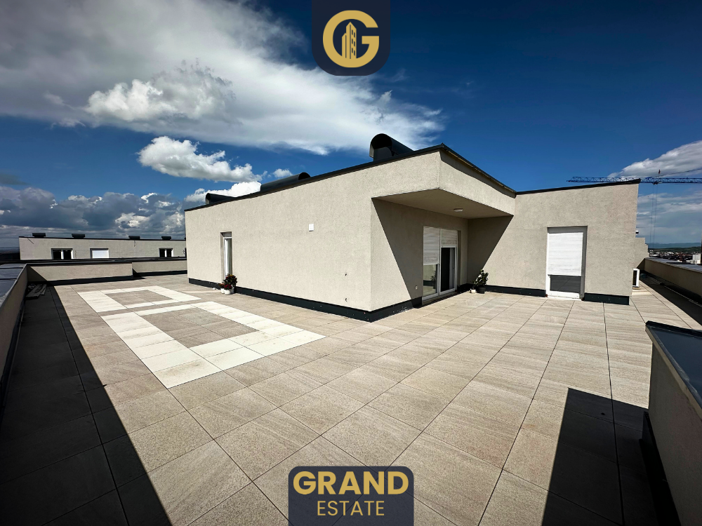 Attico 453m² in affitto, Ferizaj
