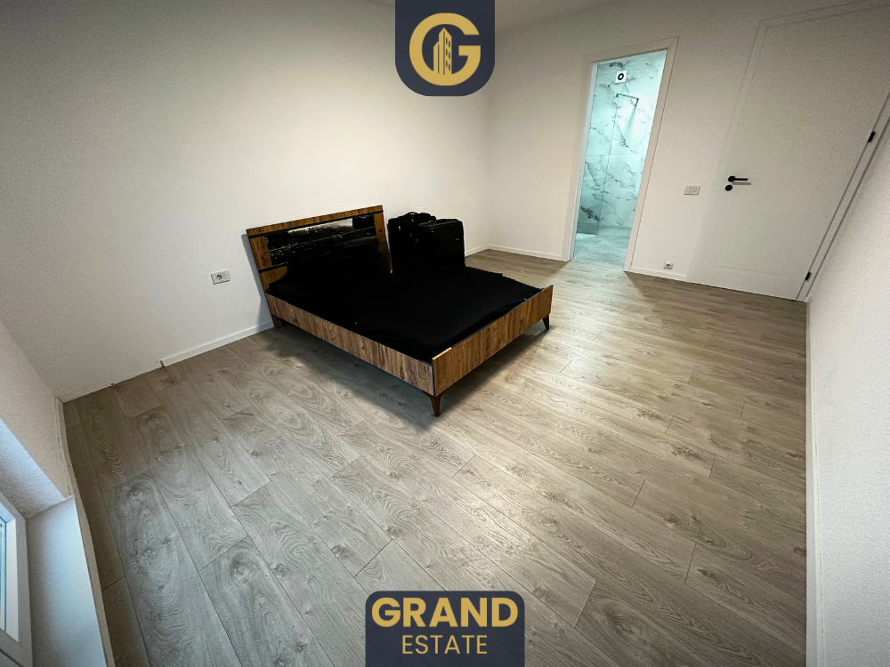 Attico 453m² in affitto, Ferizaj