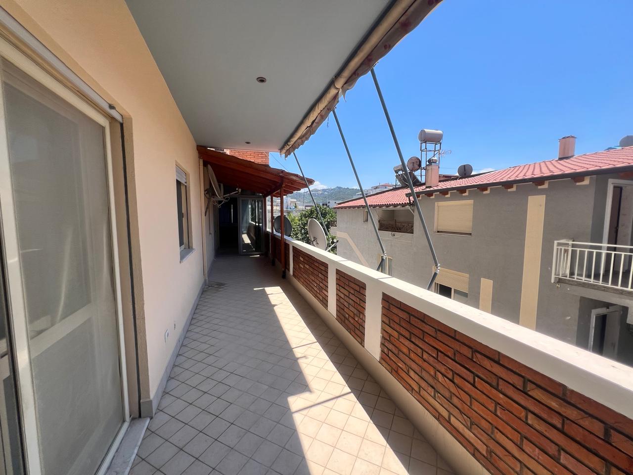Apartament në zonën e conad