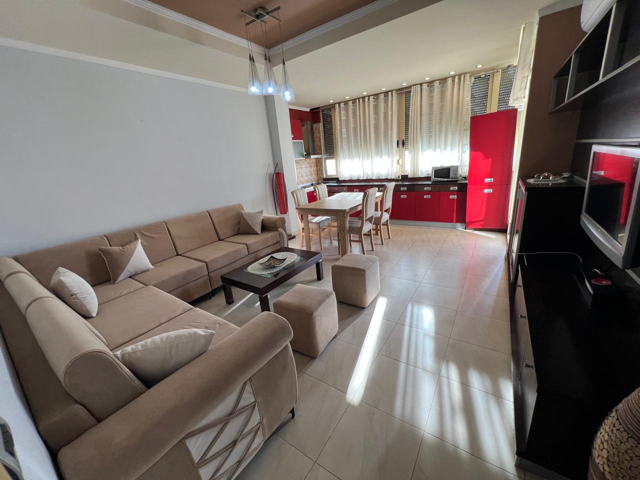 Appartement 2+1 à louer à Elbasan | quartier 5 mai, parc rinia