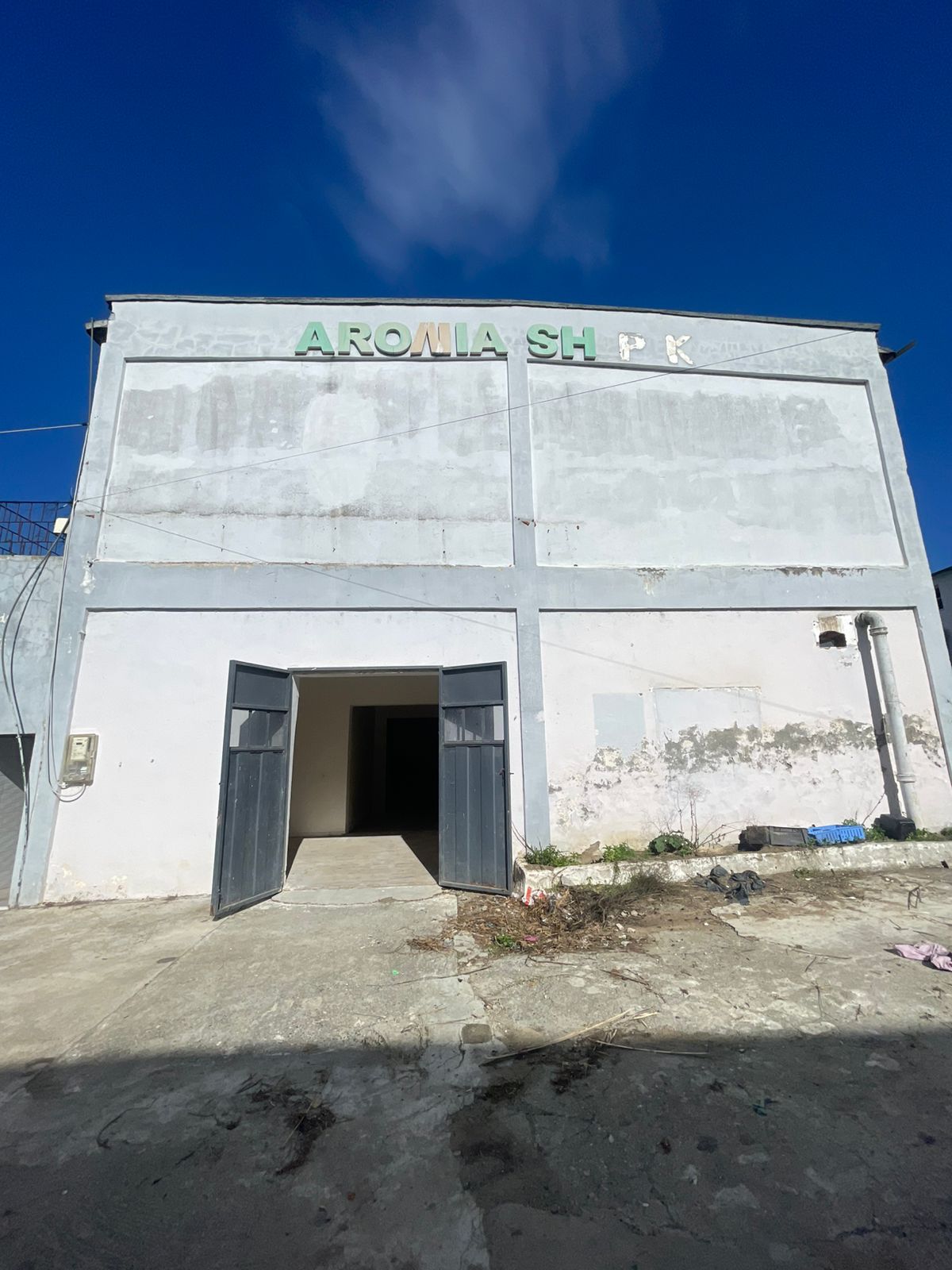 Magazzino in affitto a Elbasan | 500 m², villaggio mlizë