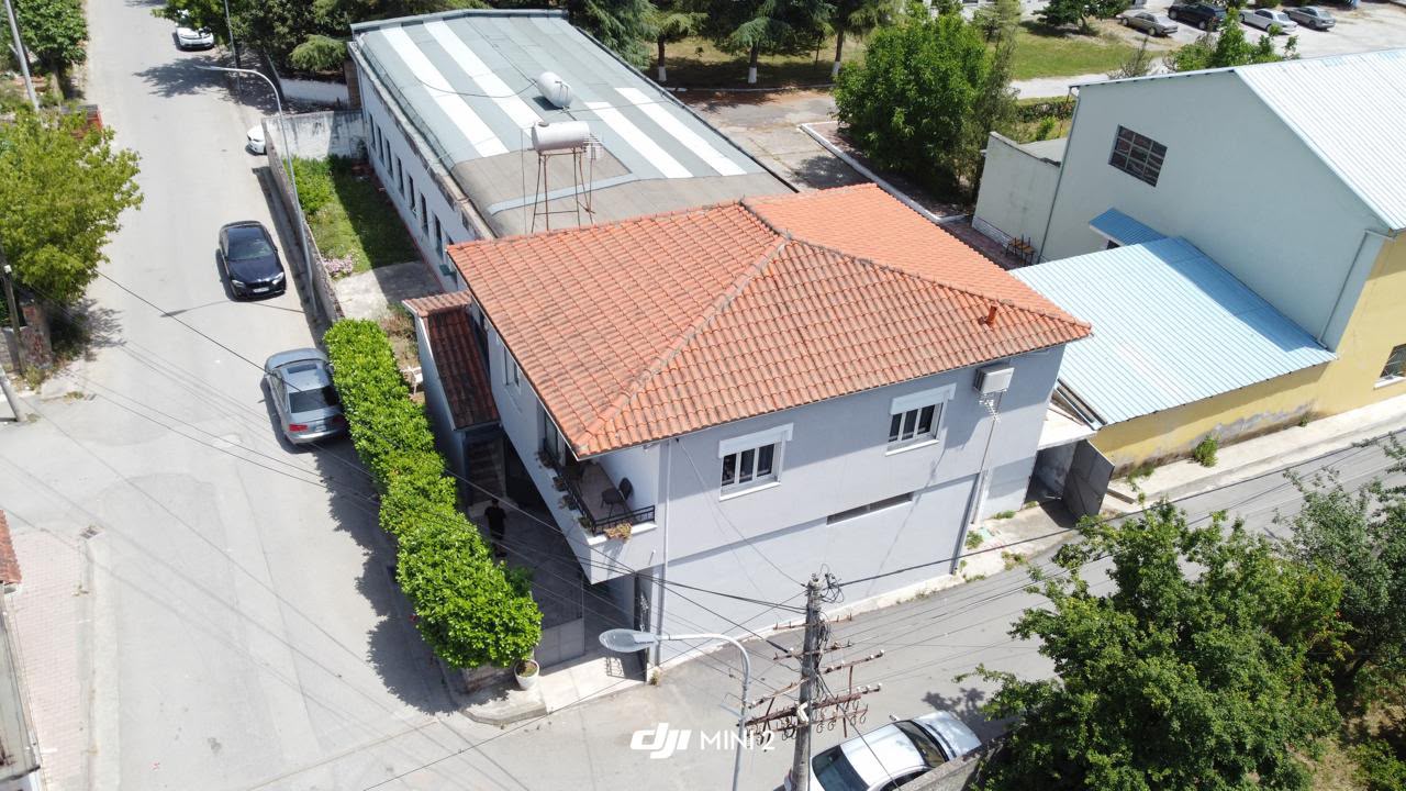 Casa privata in vendita 2 piani Elbasan - reni imobiliar Elbasan