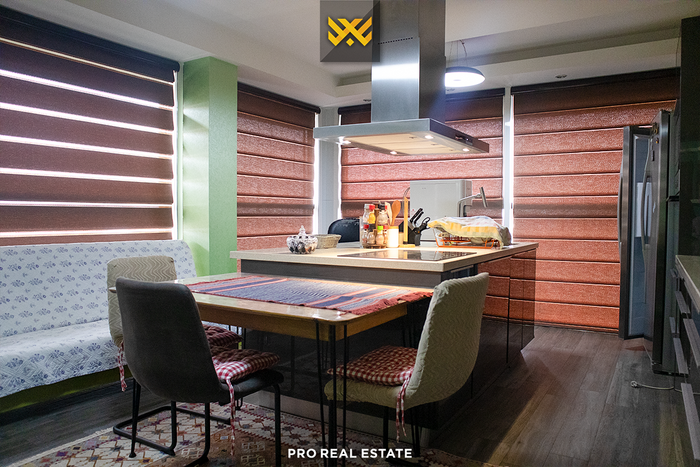 Objeto 683,14m² + 183,73m² en #alquiler en Veternik.