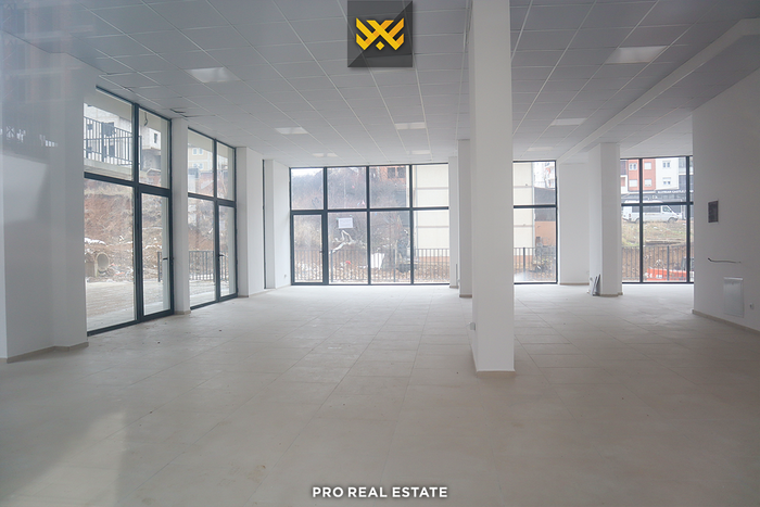 Lokal 182m² me #qira te Prishtina e Re