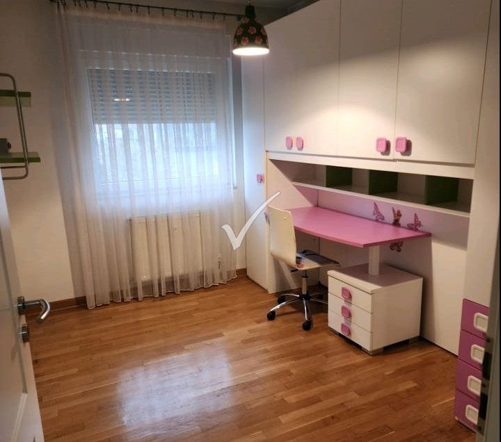 Apartamento para alugar 4+1 na rua b (6)