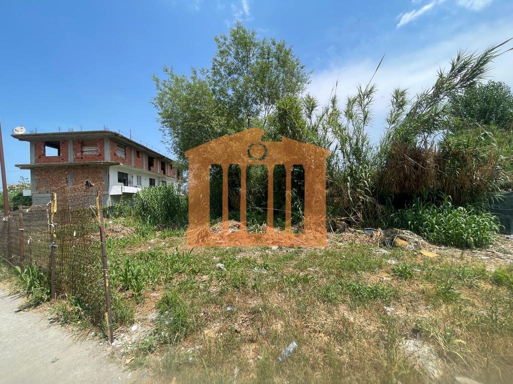 Toke-truall sulla spiaggia, durres in vendita!