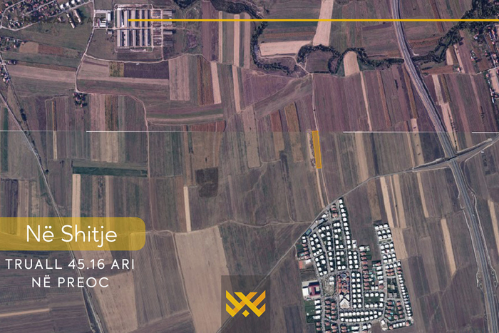 Terrain de 45,16 ari en vente à preoc