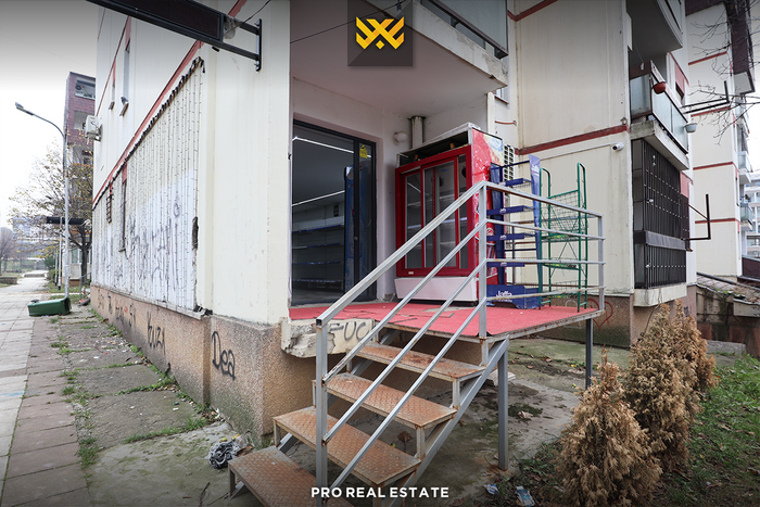 Commercial space 90m² for rent in Bregu i Diellit.