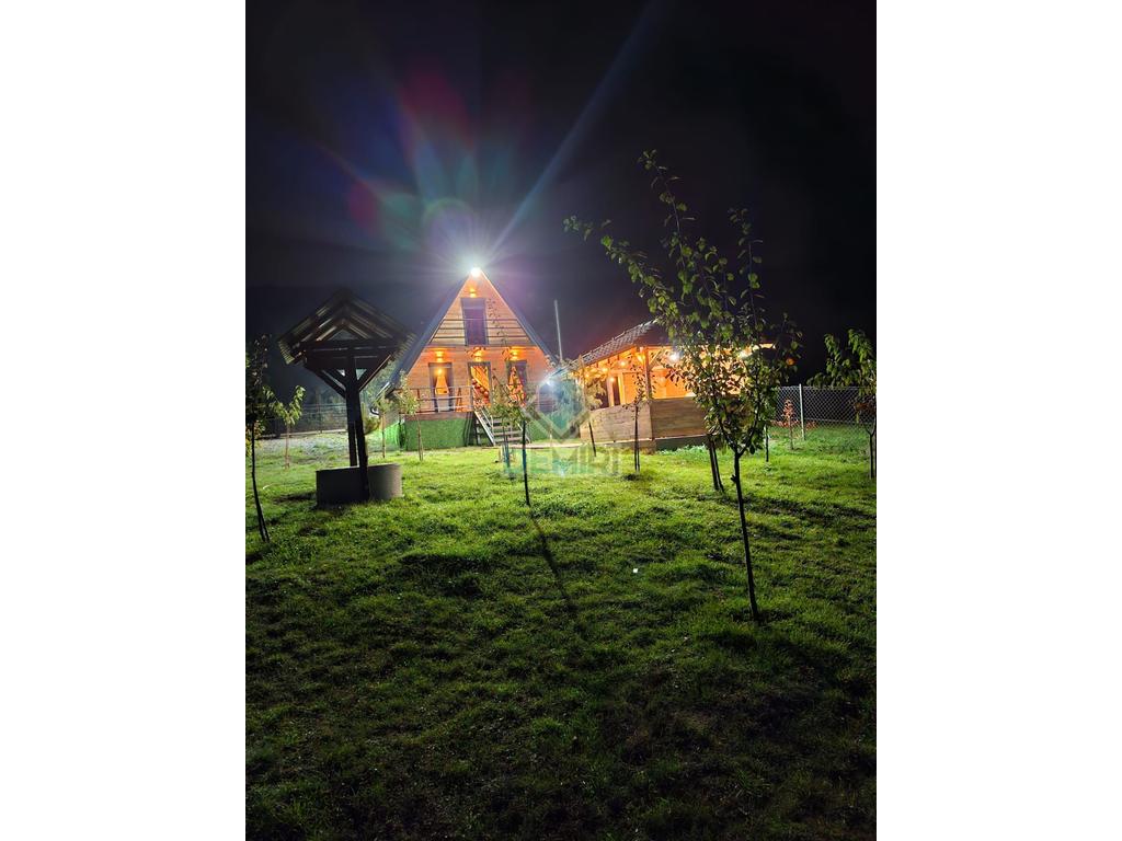 Super villa en venta en strazhë – Artanë / novobërdë