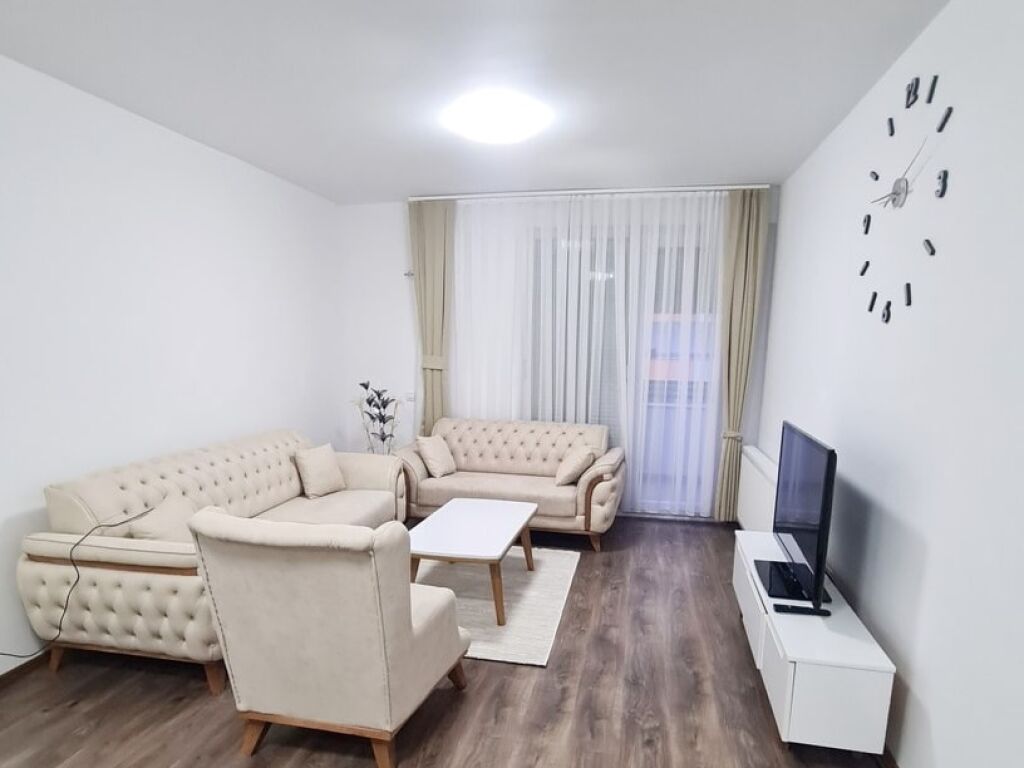 Appartement à vendre avec titre de propriété à Fushë Kosovë, près du restaurant nuarit
