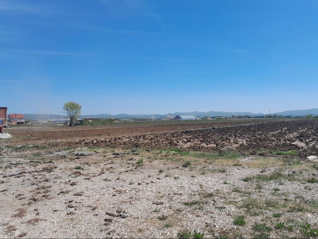 Terreno en alquiler en konjuh – Lipjan