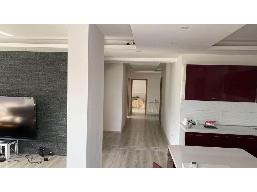 Attico in vendita 125 metri quadrati nel centro // Mitrovica