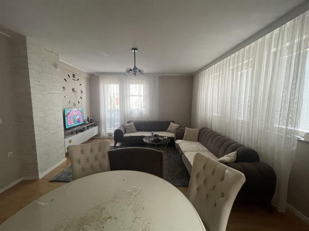 Apartment for sale, 100 square meters opposite the post office in Vushtrri