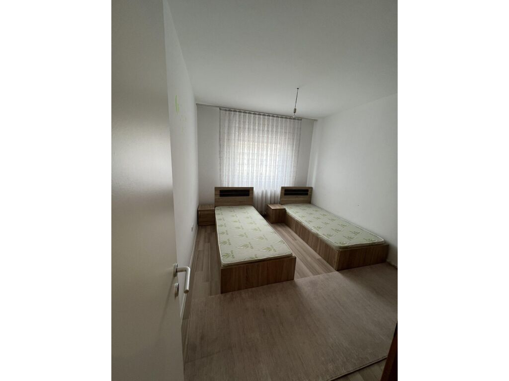 Apartment for rent 1+1 on rruga b