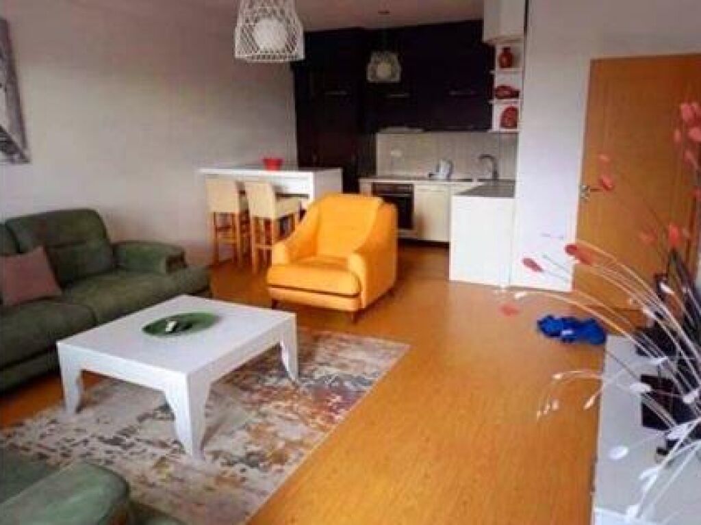 Appartamento in affitto a Fushë Kosovë di fronte a pinku e al ristorante sonoma