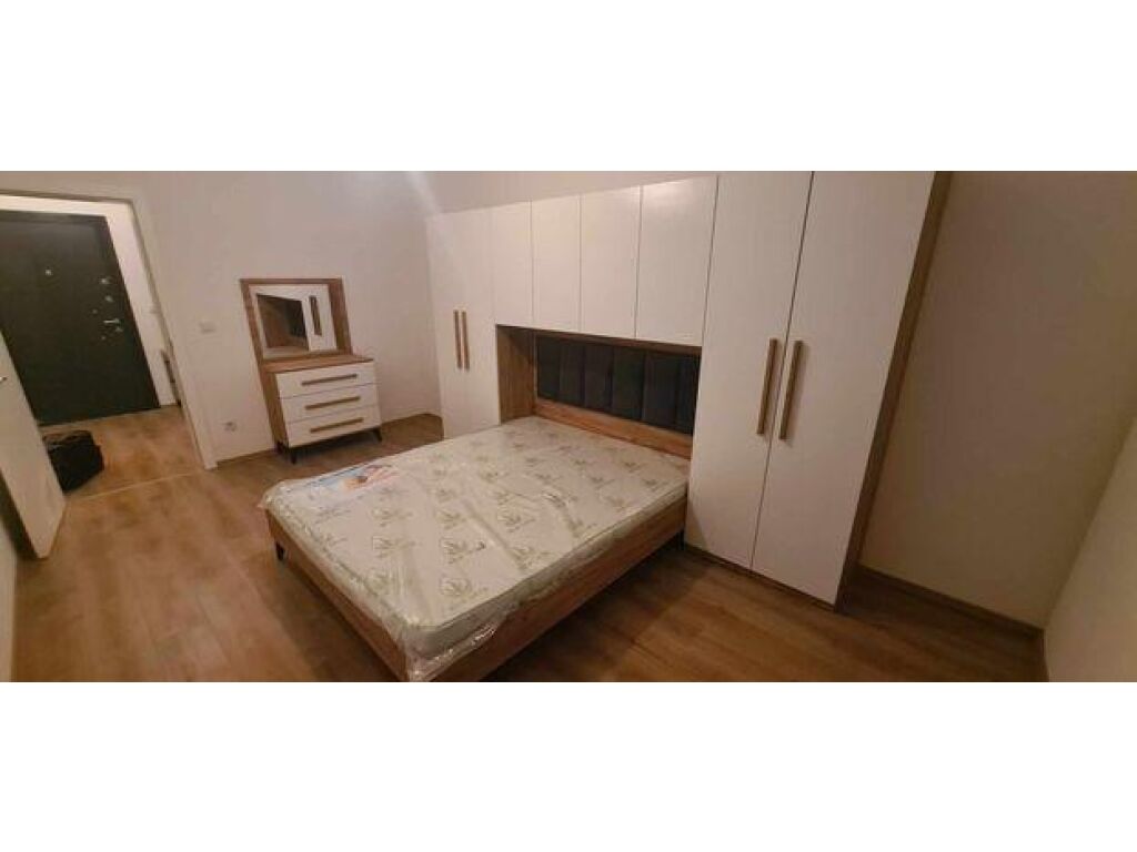 Apartamento nuevo en alquiler 2+1 cerca del ayuntamiento de Vushtrri