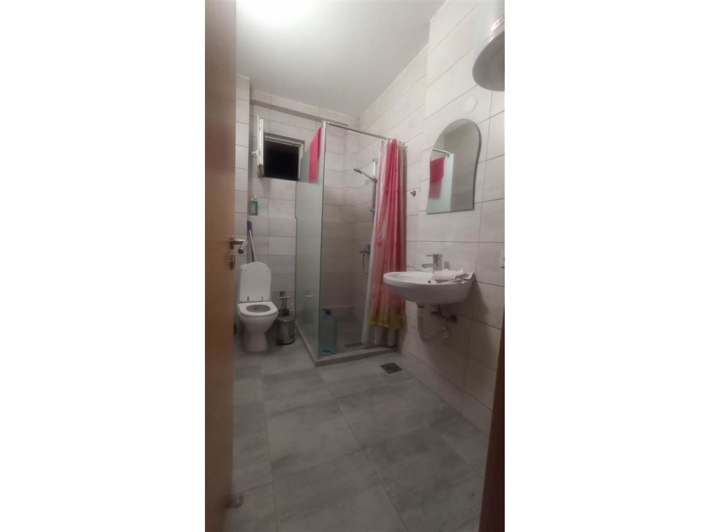 Appartement/bureau à louer au centre 2+1 - Prishtinë