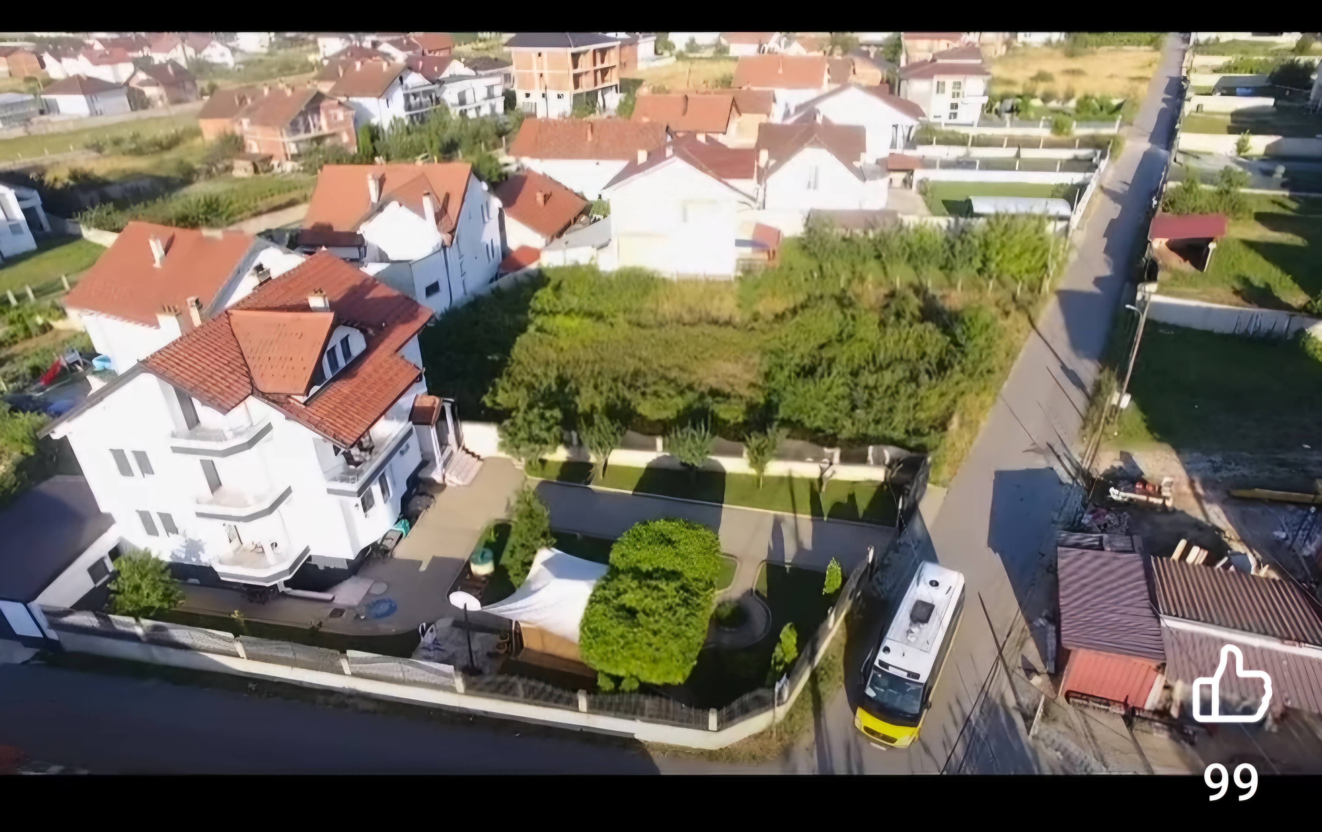 Maison et local à vendre à Prizren