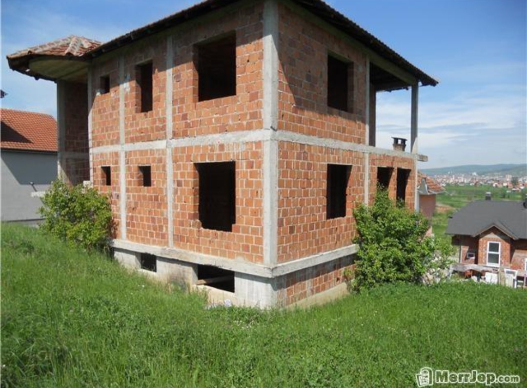 Shitet shtepia ne Gjilan (me 5.8 ari oborr) (3)
