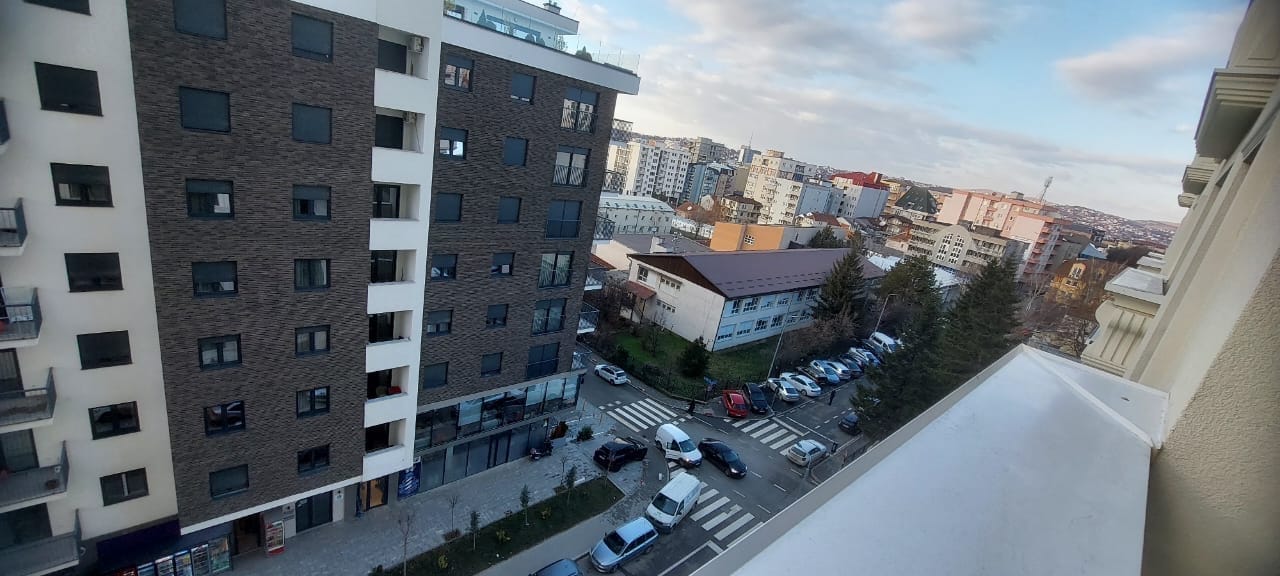 Apartamento para alugar para escritório – 87,5m² + garagem, bairro muhaxherëve – €500/mês
