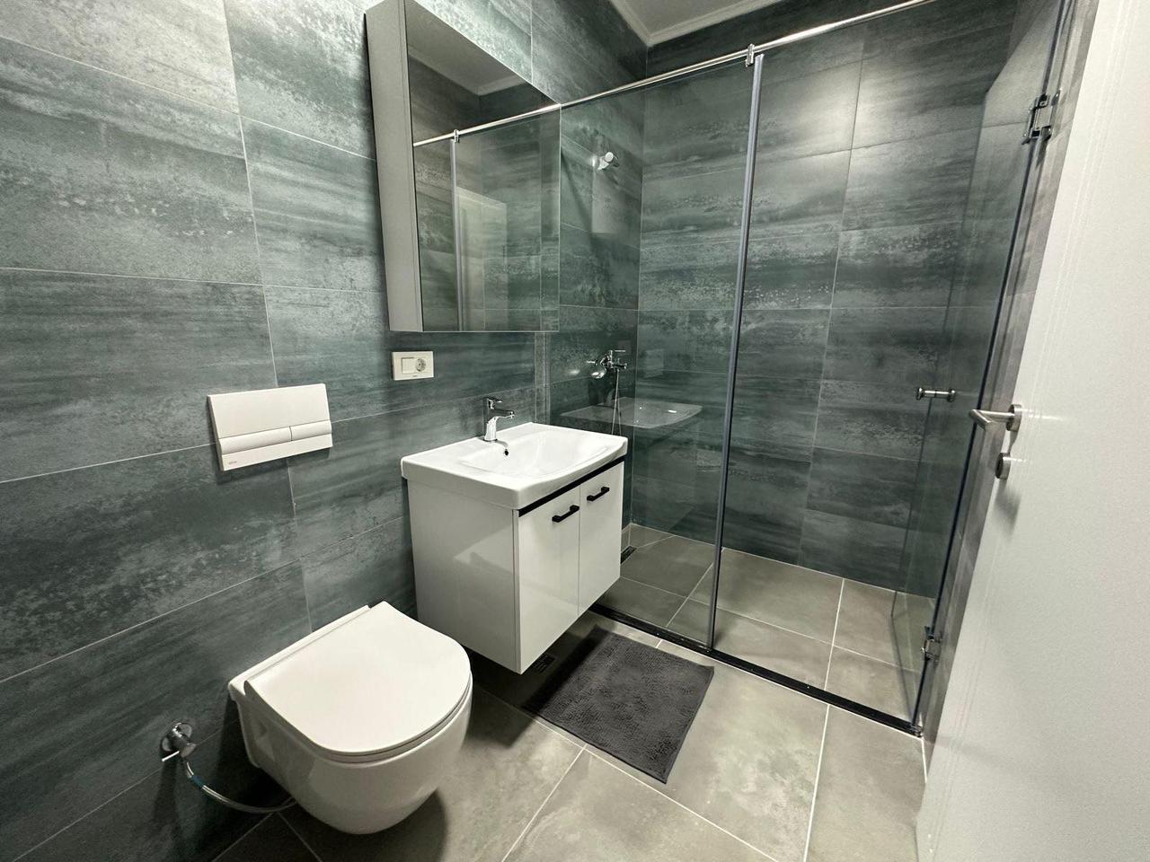 Apartamento en alquiler en lagjen Prishtina e Re - 131 m² (3)