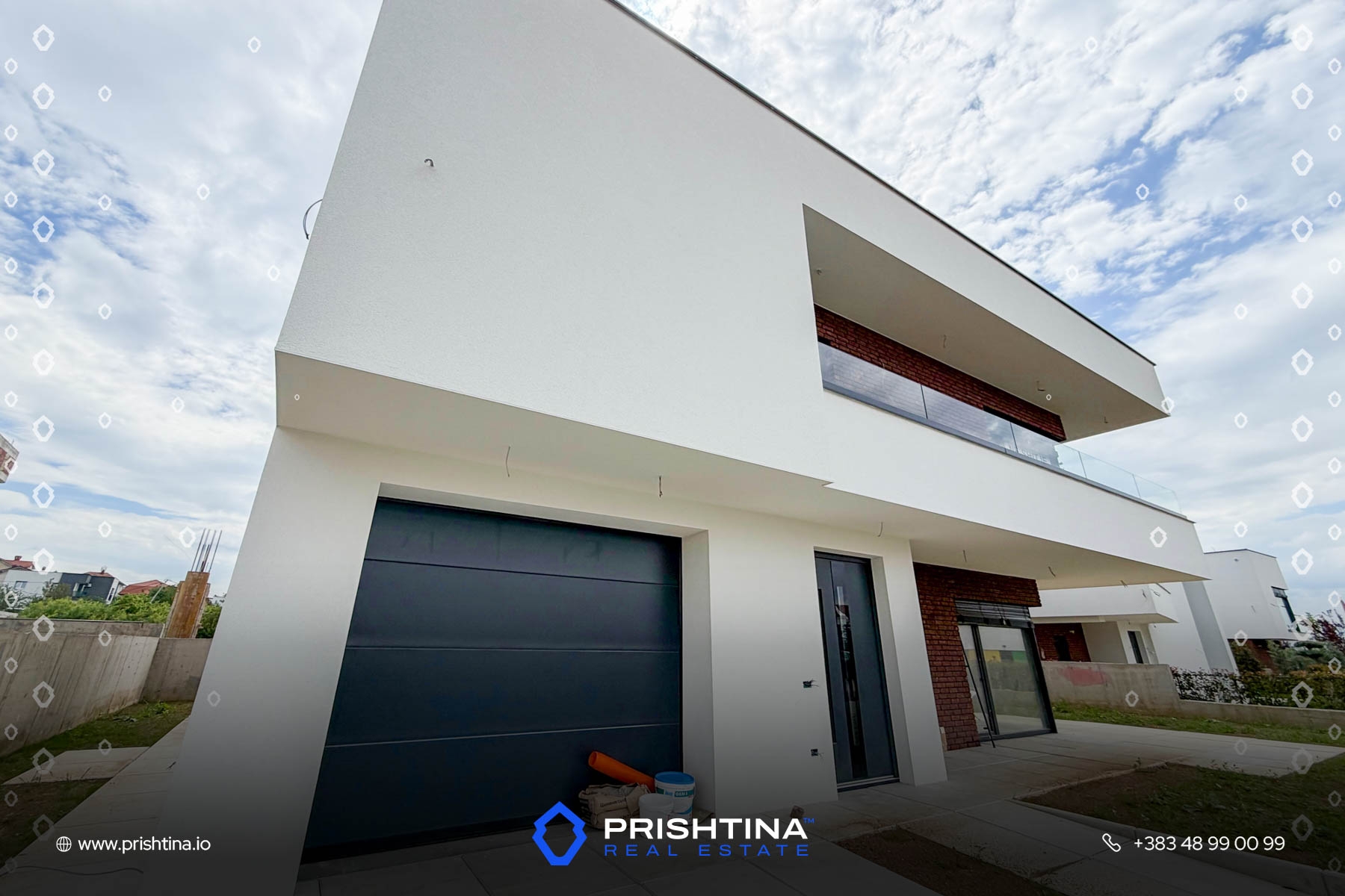 2 häuser zum verkauf 259m² + 239m² in Çagllavicë