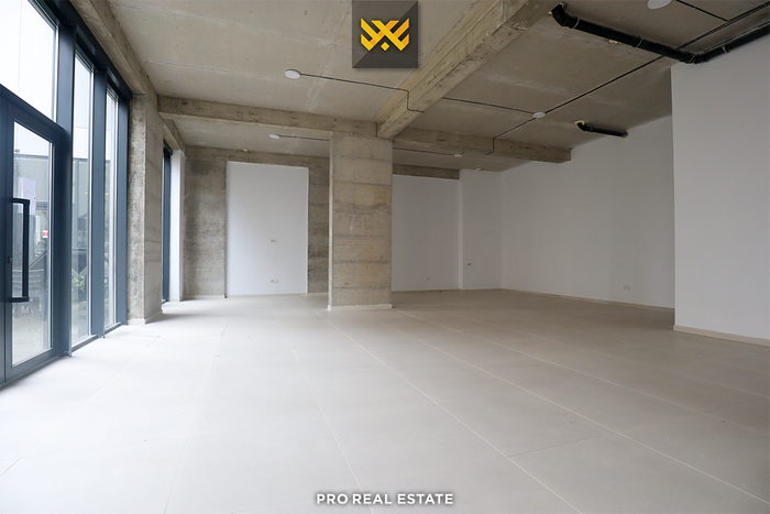 Local de 264m² para aluguel em Mati 1