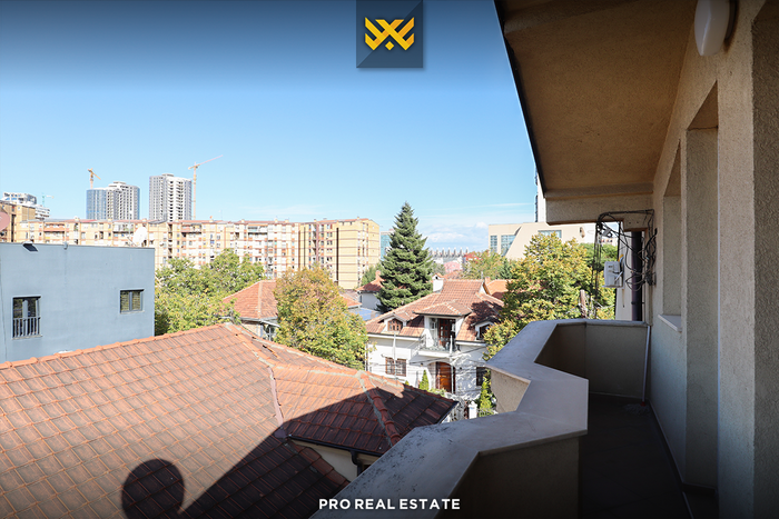 Objekt 350m² me #qira në dardani