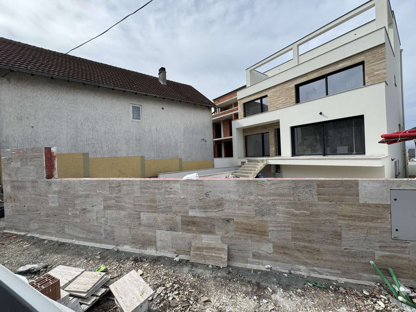 Casa in vendita ad Arbëri (dragodan) (2)