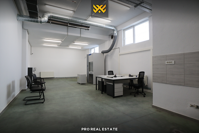 Escritório de 522m² para alugar em Veternik.