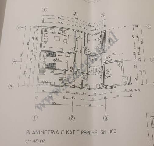 Vila de quatro andares à venda na rua riza cerova em Tirana