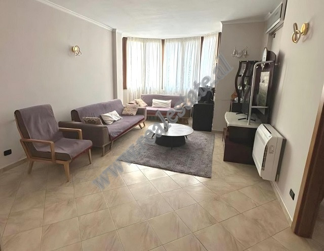 Zwei-zimmer-wohnung zum verkauf in der pjeter budi straße in Tirana, albanien