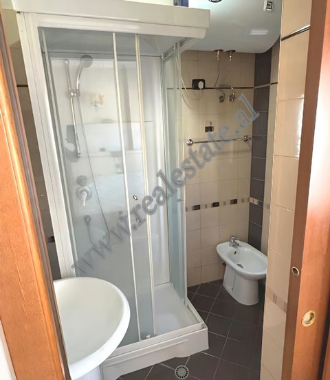Zwei-zimmer-wohnung zum verkauf in der pjeter budi straße in Tirana, albanien (7)