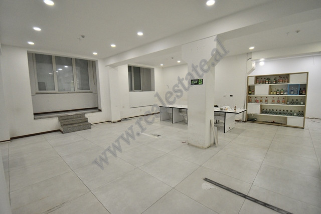 Business space for rent near wilson square in Tirana, albania (6)