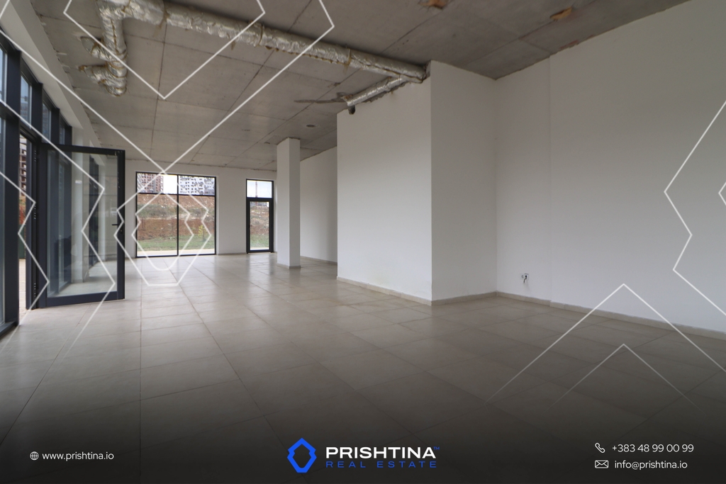 Locale commerciale in vendita 116,72m² su rruga c