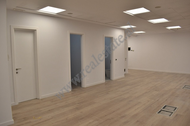 Espaço de escritório para alugar nas twin towers em Tirana, albânia (4)