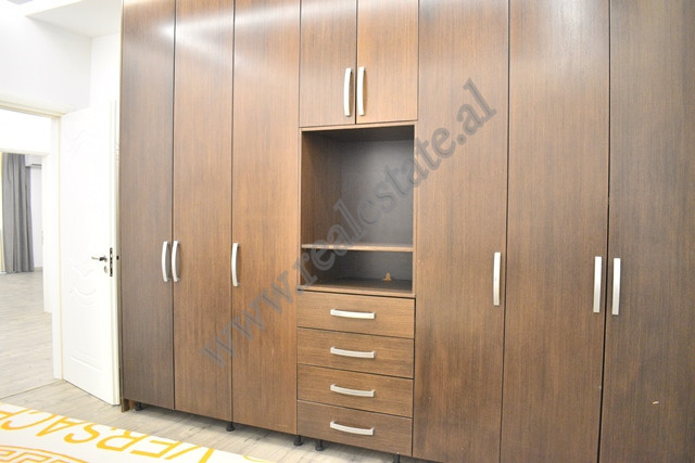 Drei-zimmer-wohnung zur miete im don bosko-viertel in Tirana, albanien (8)