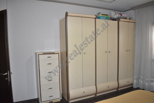 Appartement de deux chambres à louer près du kristal center à Tirana, albanie (7)