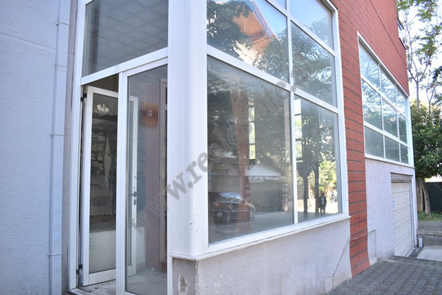 Store for sale near american 2 hospital in Tirana, albania (4)