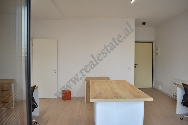 Bürofläche zur miete im garden building residence in Tirana, albanien (3)