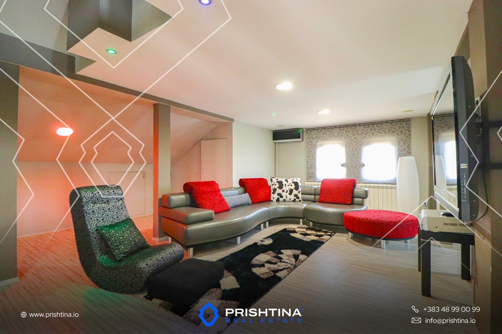 Case in vendita 450m² a Veternik (8)