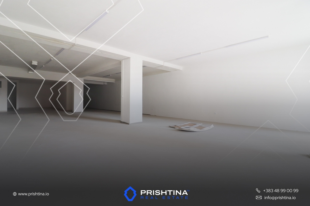 Espacio comercial en venta 158m² en Veternik (7)