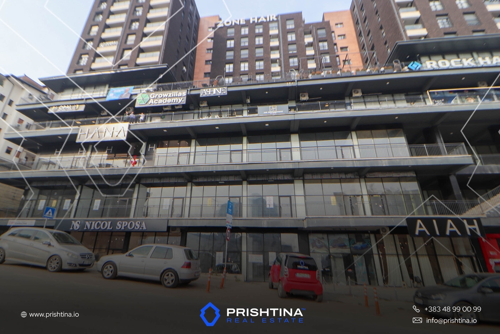 Espacio comercial en venta 158m² en Veternik (8)