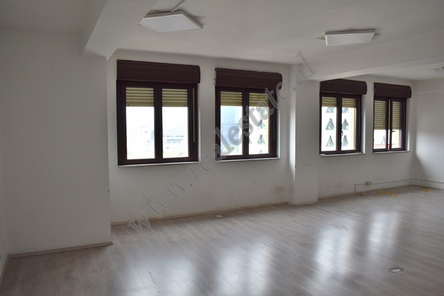 Zonë zyre për qira pranë kalasë së tiranës, shqipëri (5)