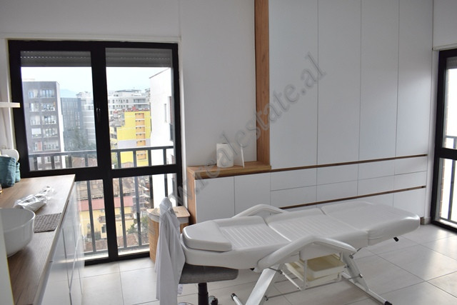 Apartament me tre dhoma gjumi për shitje në zonën selvia në Tiranë, shqipëri (5)