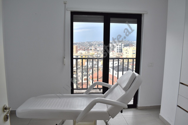 Apartament me tre dhoma gjumi për shitje në zonën selvia në Tiranë, shqipëri (8)