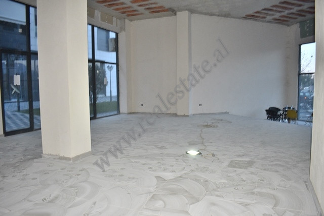 Store for rent in dry lake area in Tirana, albania (3)