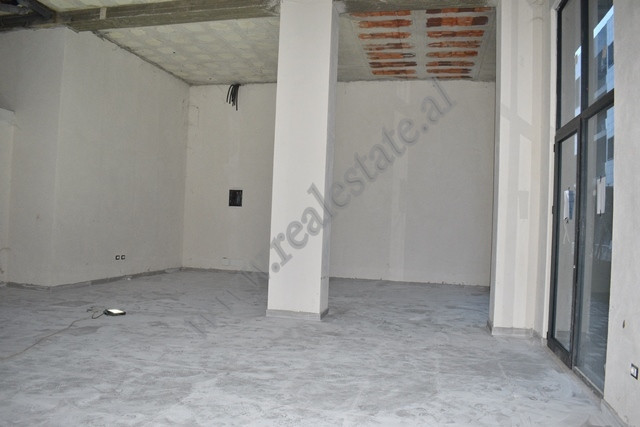 Store for rent in dry lake area in Tirana, albania (4)